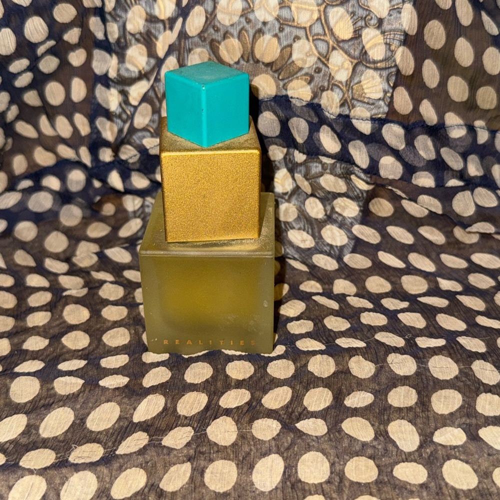 Vintage Original Liz Claiborne Realities Perfume Eau de Toilette Spray 1.7 oz